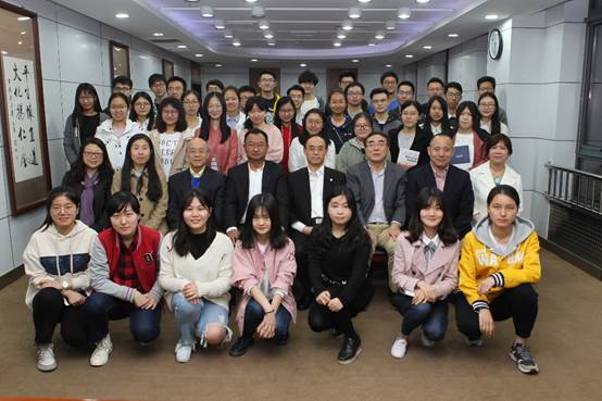 老王论坛
“大家名师微课堂”圆满举行