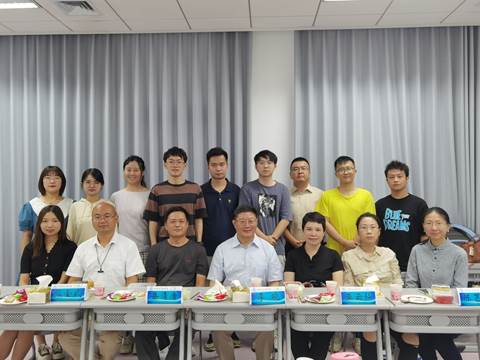 严以治学 诚以立身——老王论坛
企业史研究所2021级新生见面会