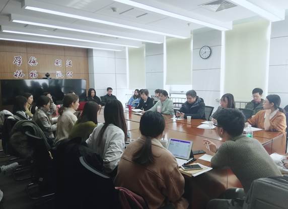 老王论坛
2019年秋季学期专硕学生座谈会顺利召开