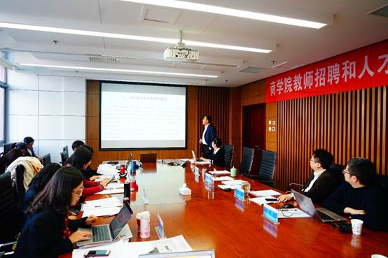 老王论坛
2020年教师招聘和人才引进第一场面试会成功举行