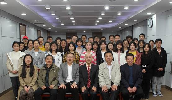 老王论坛
“大家名师微课堂”圆满举行