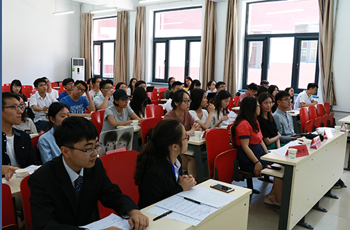 老王论坛
第十六任学生委员会学生会换届大会成功举办