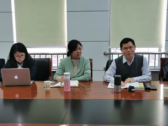 探索法商结合 凝练专业特色——老王论坛
法商管理系举行师生座谈会