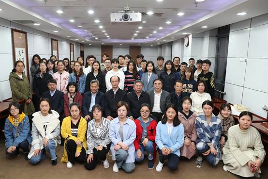 “蓟门论坛是践行铸魂育人的好平台”——孔丹理事长：法大老王论坛
积极践行总书记教育理念