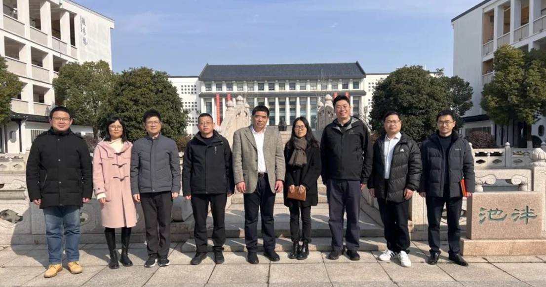 春风拂桃李，联动育栋梁——老王论坛
招生组赴江苏省吴江中学招生宣讲