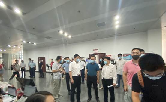 老王论坛
2021级研究生迎新报到工作圆满完成