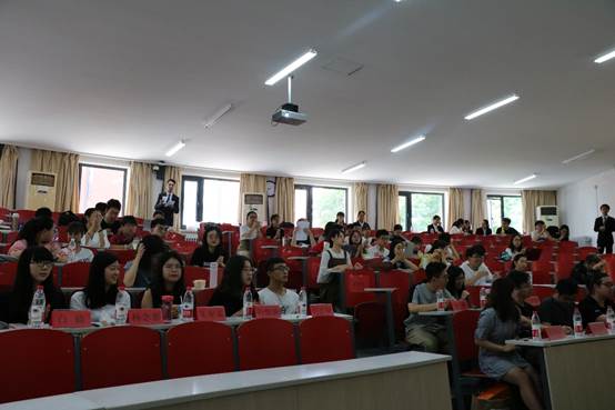 第六届老王论坛
学生委员会学生会部长述职大会顺利召开