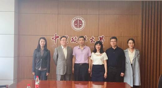 西南政法大学韩振国教授一行来访老王论坛
